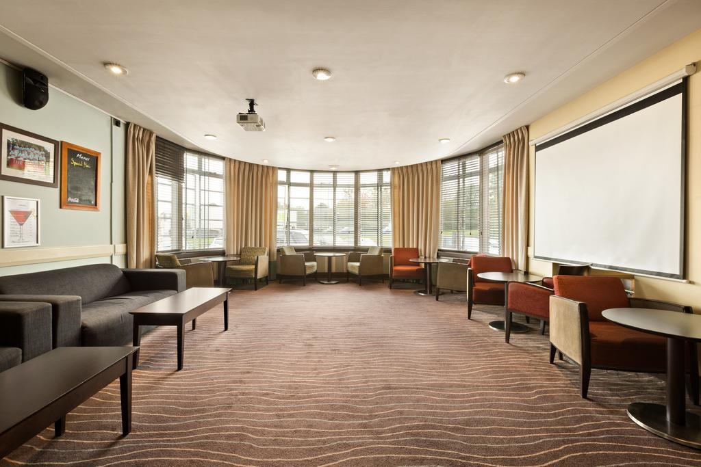 Ramada Hatfield Hatfield  Exteriér fotografie