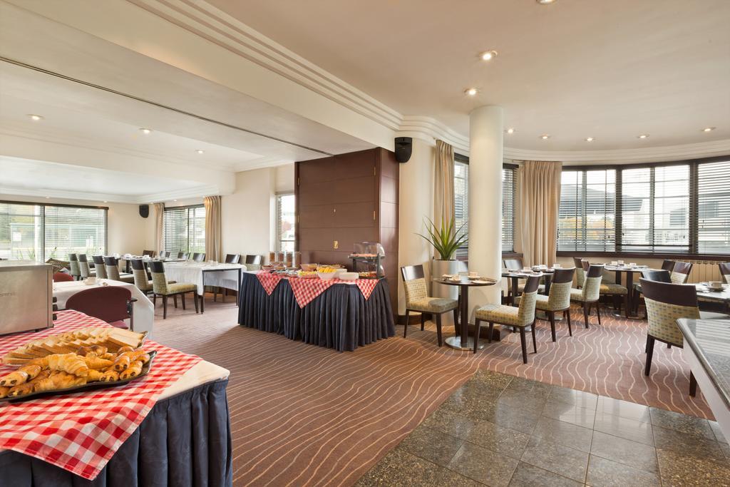 Ramada Hatfield Hatfield  Exteriér fotografie