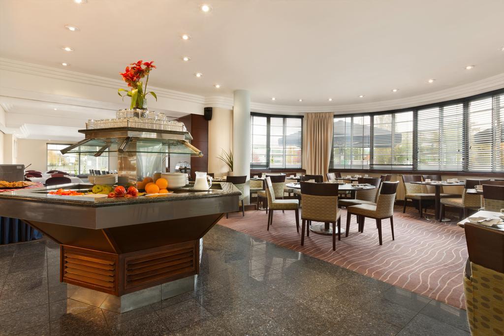 Ramada Hatfield Hatfield  Exteriér fotografie
