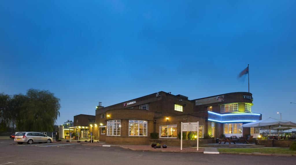 Ramada Hatfield Hatfield  Exteriér fotografie